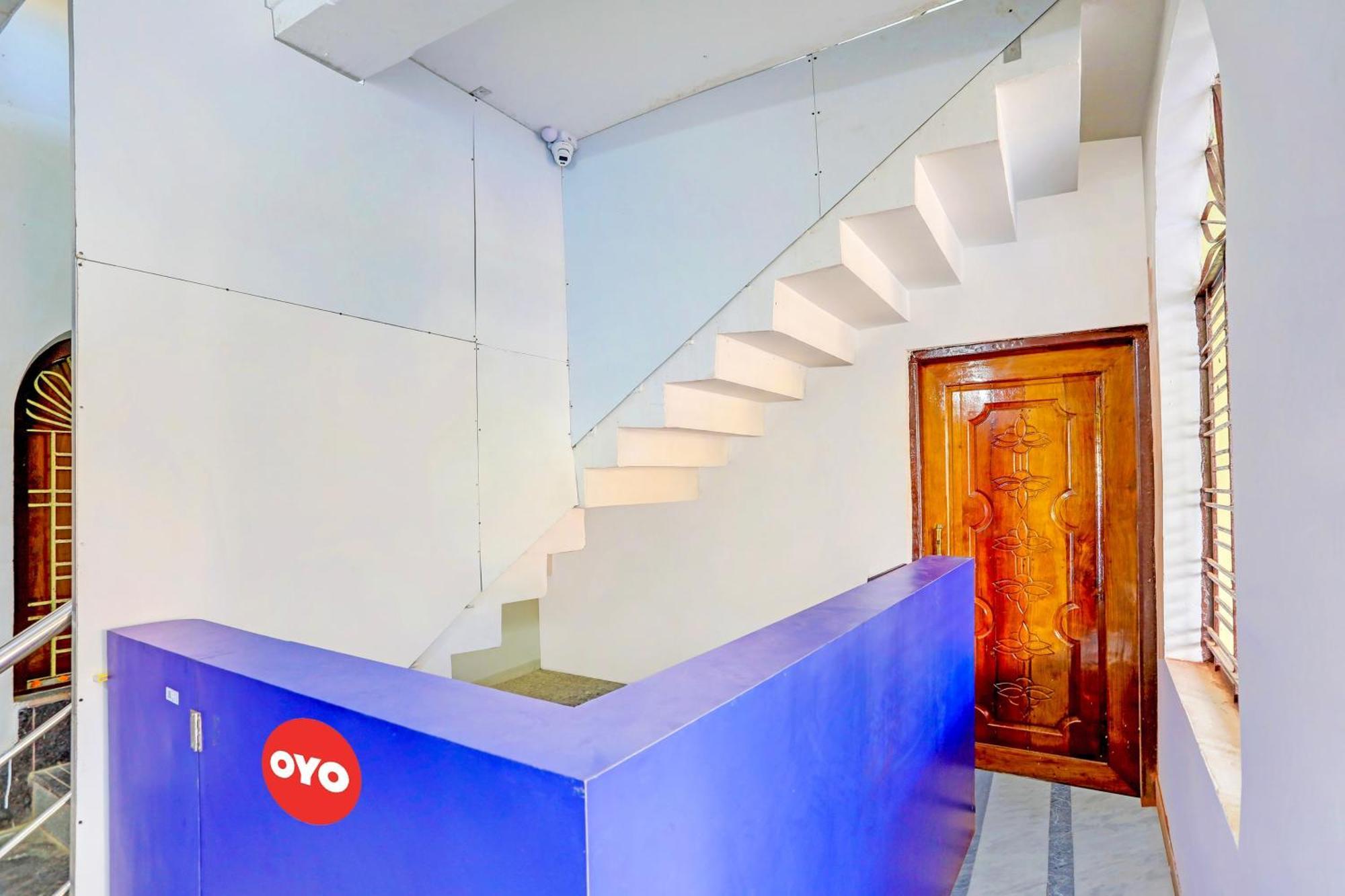 בובנשוואר Dibya Guest House מראה חיצוני תמונה