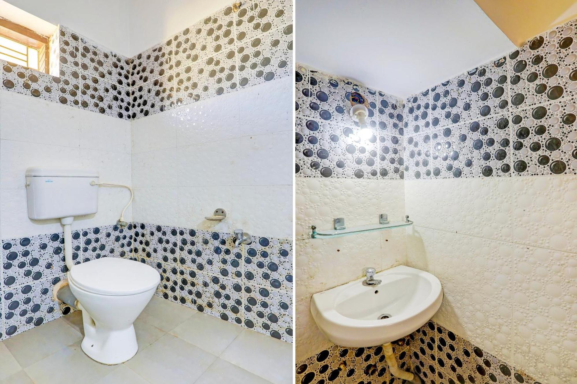 בובנשוואר Dibya Guest House מראה חיצוני תמונה